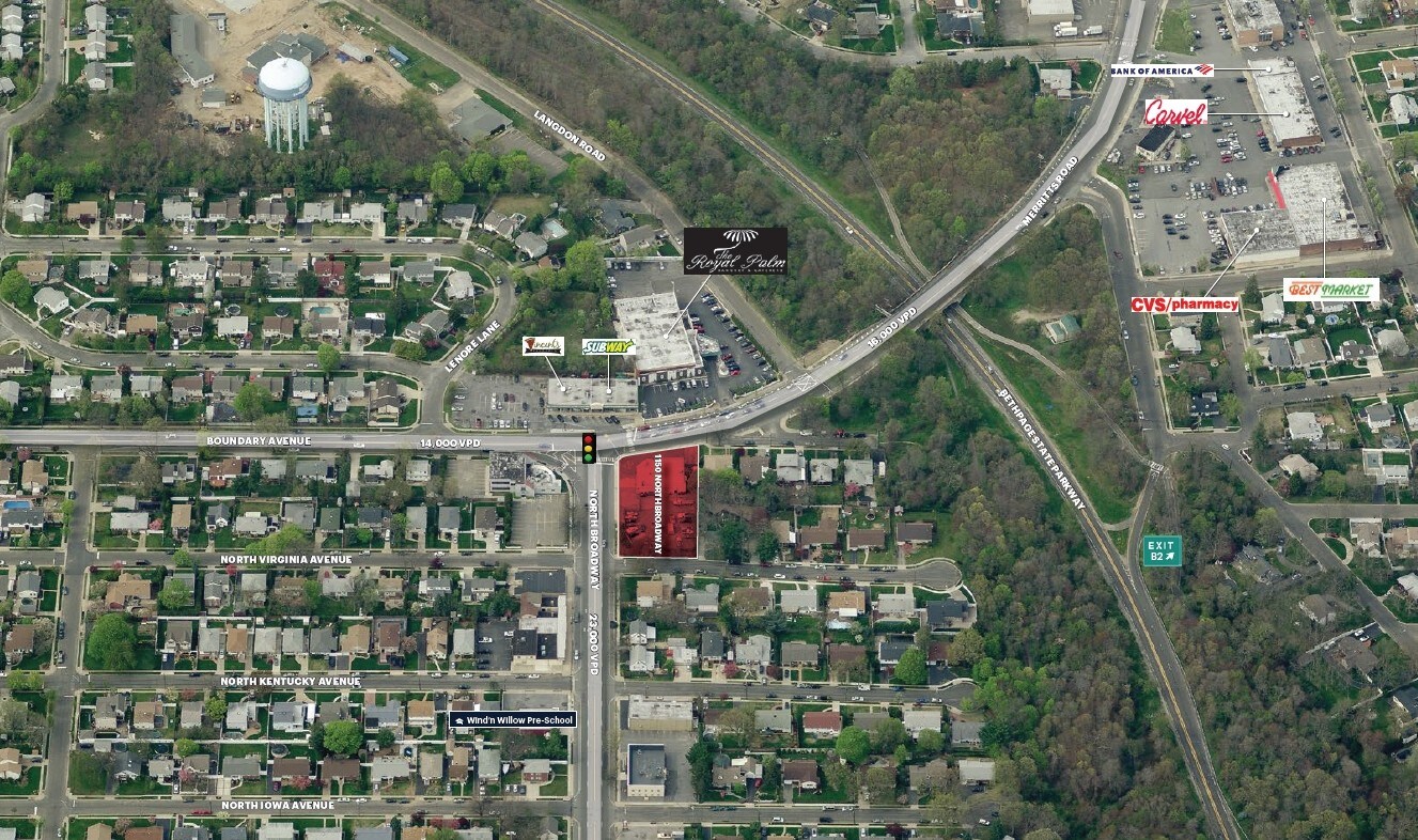 1150 N Broadway, Massapequa, NY à vendre Aérien- Image 1 de 6