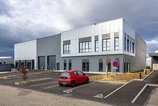 Plus de détails pour Local d'activités à louer