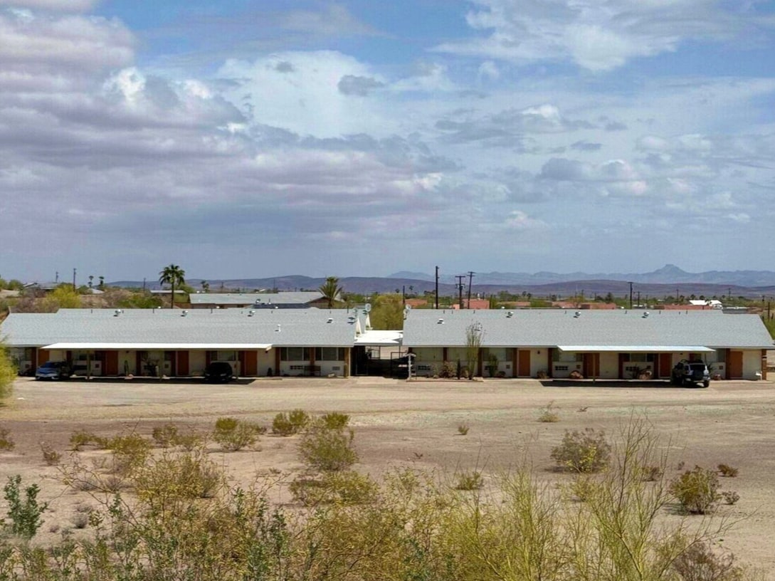 355 S Sahuaro St, Ajo, AZ à vendre Photo du bâtiment- Image 1 de 9