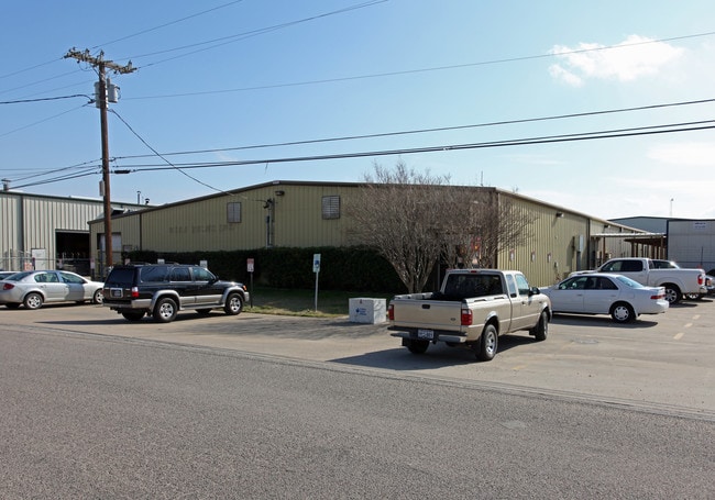 More details for 11218 Limestone Dr, Balch Springs, TX - Industrial for Lease