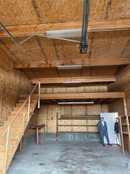 1801 E Airport Rd, Blackfoot, ID for lease - Interior Photo - Image 2 of 17