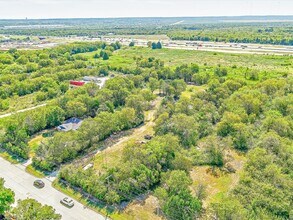 917 E Fishcreek Rd, Grand Prairie, TX - Aerial map view - Image1