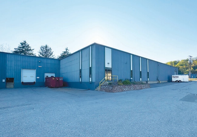 Plus de détails pour 1901 Mayview Rd, Bridgeville, PA - Industriel à louer