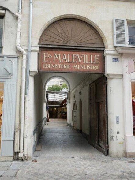 66 Rue Saint-Dominique, Paris for lease - Building Photo - Image 1 of 9
