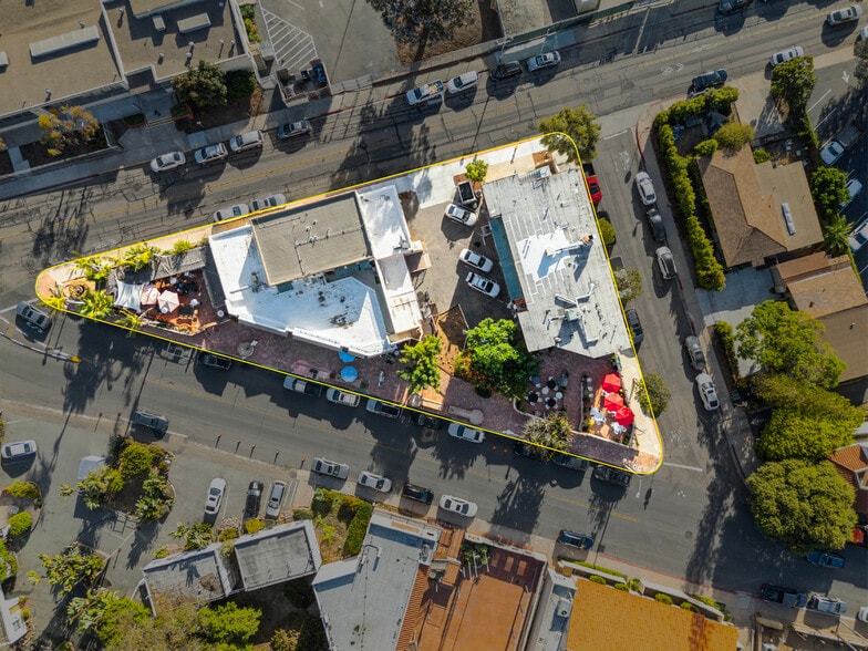 Old Town Triangle portfolio of 2 properties for sale on LoopNet.ca - Aerial - Image 3 of 14