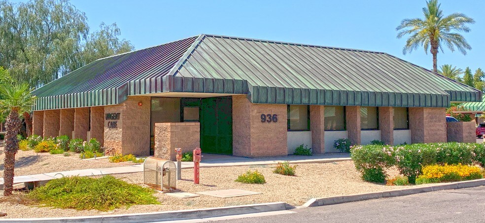 936 W Chandler Blvd, Chandler, AZ à louer - Photo principale - Image 1 de 15
