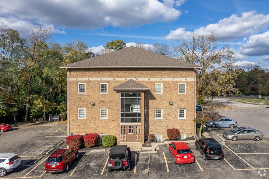5655 N High St, Worthington, OH à louer - Photo du bâtiment - Image 2 de 10