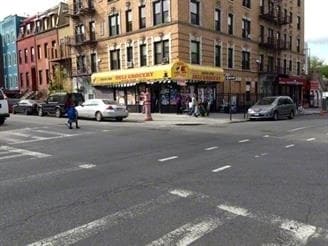 728 Driggs Ave, Brooklyn, NY à louer Photo principale- Image 1 de 2