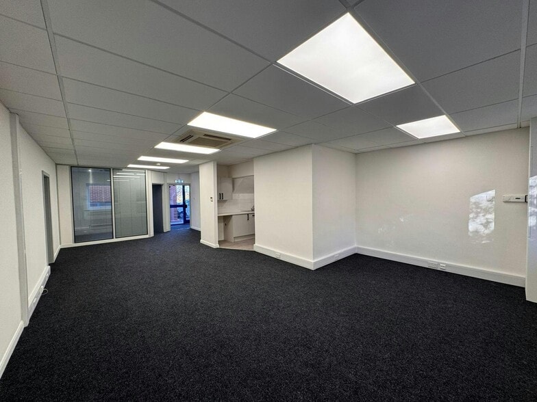 Standard Way, Fareham for lease - Building Photo - Image 3 of 3