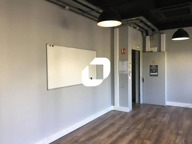 Office in Fontenay-sous-Bois for lease - Interior Photo - Image 2 of 5