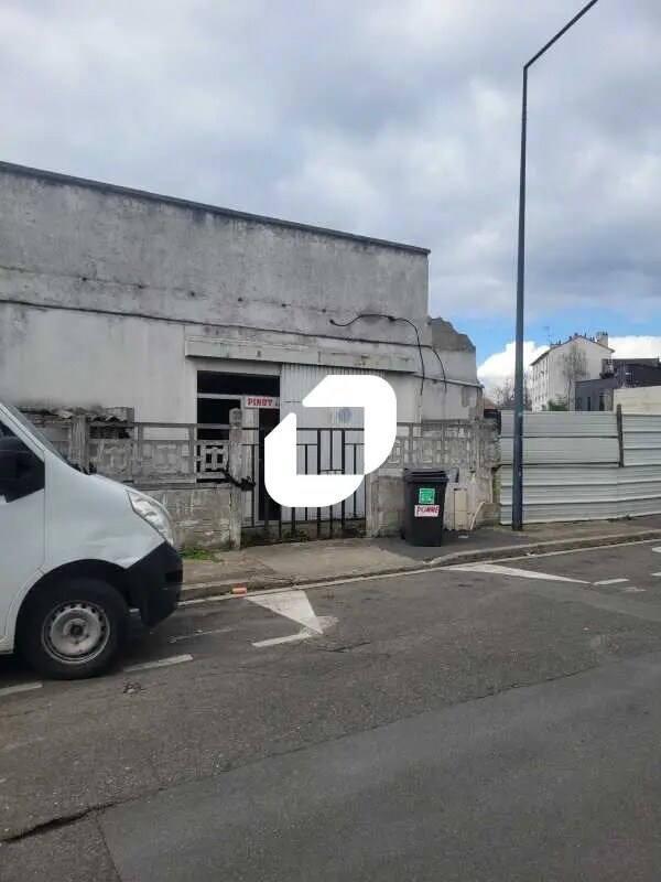 Flex in Saint-Denis for sale Building Photo- Image 1 of 12