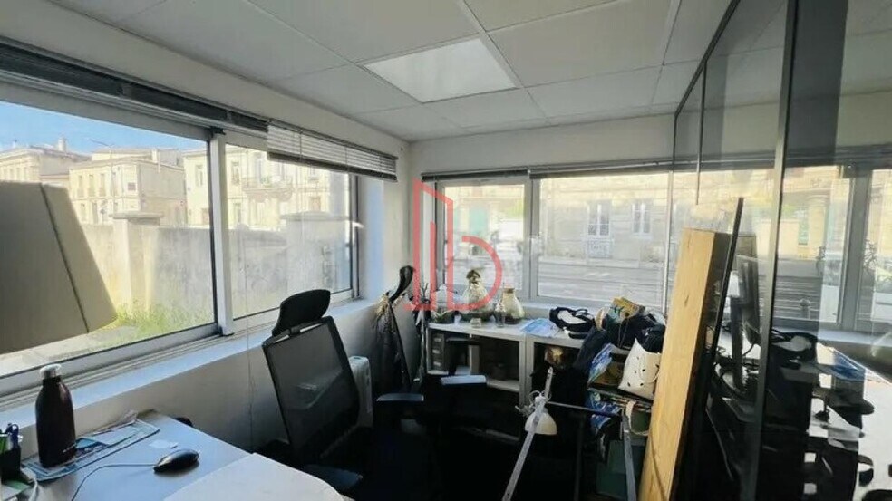 Bureau dans Bordeaux à louer - Photo intérieure - Image 2 de 3
