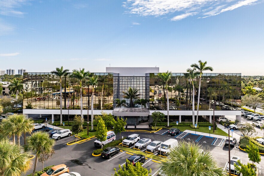 1200 N Federal Hwy, Boca Raton, FL à louer - Photo du bâtiment - Image 2 de 12