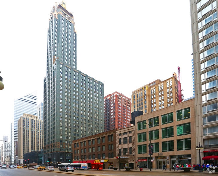 230 N Michigan Ave, Chicago, IL for lease - Building Photo - Image 3 of 15