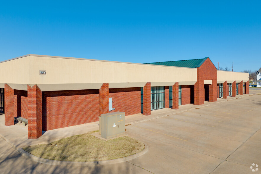 1801 SW 11th St, Lawton, OK for sale - Building Photo - Image 1 of 1