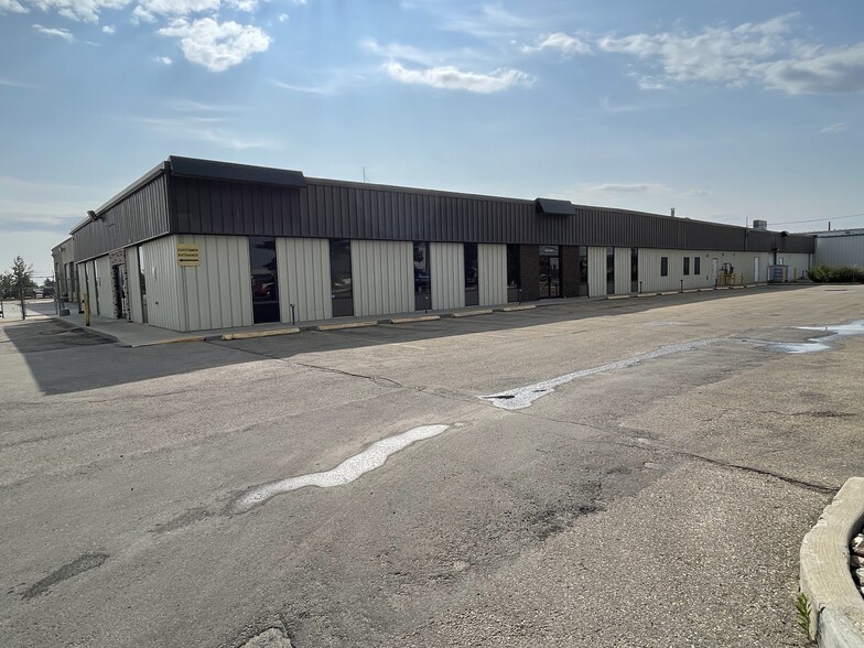 10235 180th St, Edmonton, AB for lease - Building Photo - Image 3 of 12