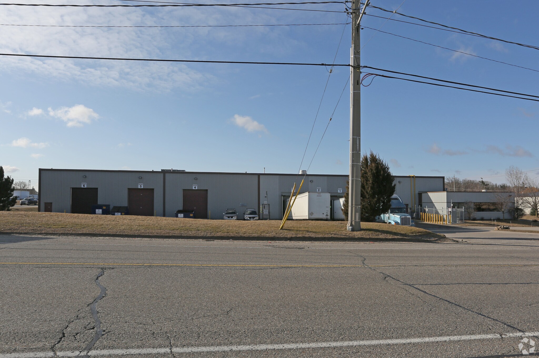 1670 Bishop St N, Cambridge, ON for sale Primary Photo- Image 1 of 1