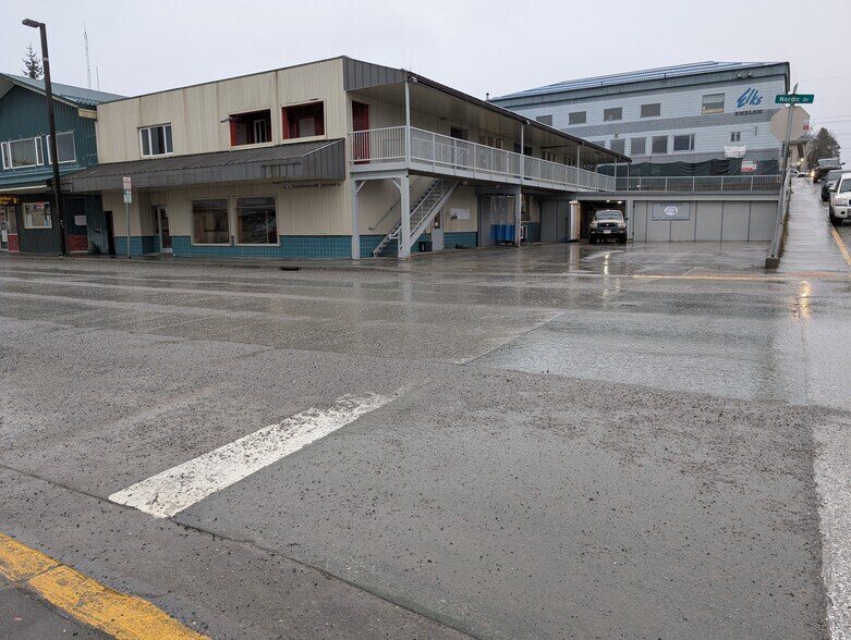 306 Nordic dr, Petersburg, AK à vendre - Photo du bâtiment - Image 3 de 53