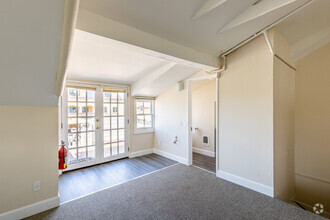 645-651 Broadway, Sonoma, CA for lease Interior Photo- Image 2 of 8