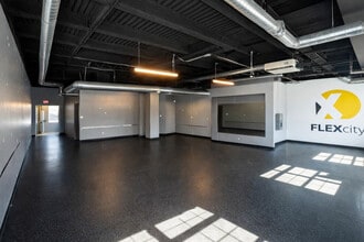 2222 E Michigan Ave, Lansing, MI for lease Interior Photo- Image 1 of 5