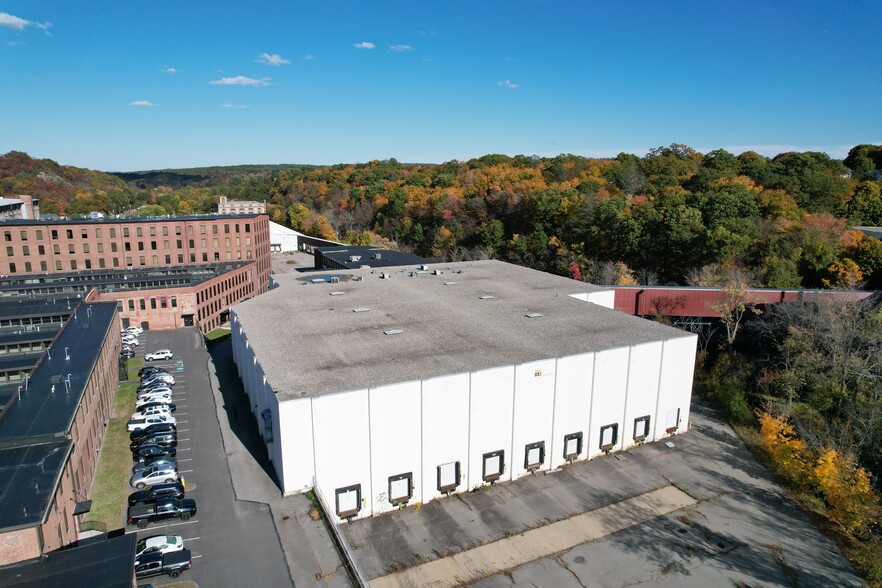 1 Green St, Clinton, MA for lease - Building Photo - Image 1 of 4