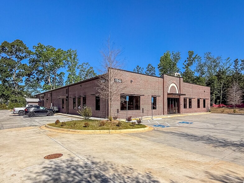 1940 Atlanta Hwy, Cumming, GA à vendre - Photo du bâtiment - Image 2 de 6