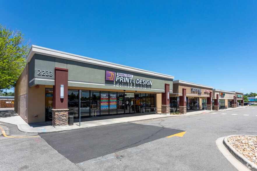 2223 S Monaco Pky, Denver, CO for lease - Building Photo - Image 3 of 16