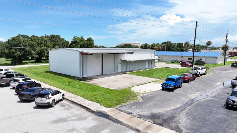 513 NW Park St, Okeechobee, FL for sale - Primary Photo - Image 1 of 8