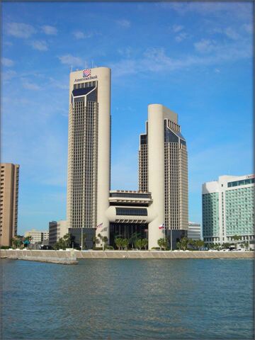 800 N Shoreline Blvd, Corpus Christi, TX à louer - Photo du bâtiment - Image 2 de 3