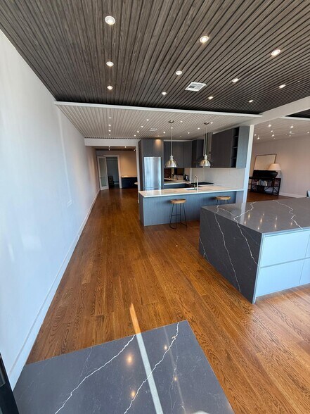 23-21 Broadway, Fair Lawn, NJ à louer - Photo du bâtiment - Image 2 de 9