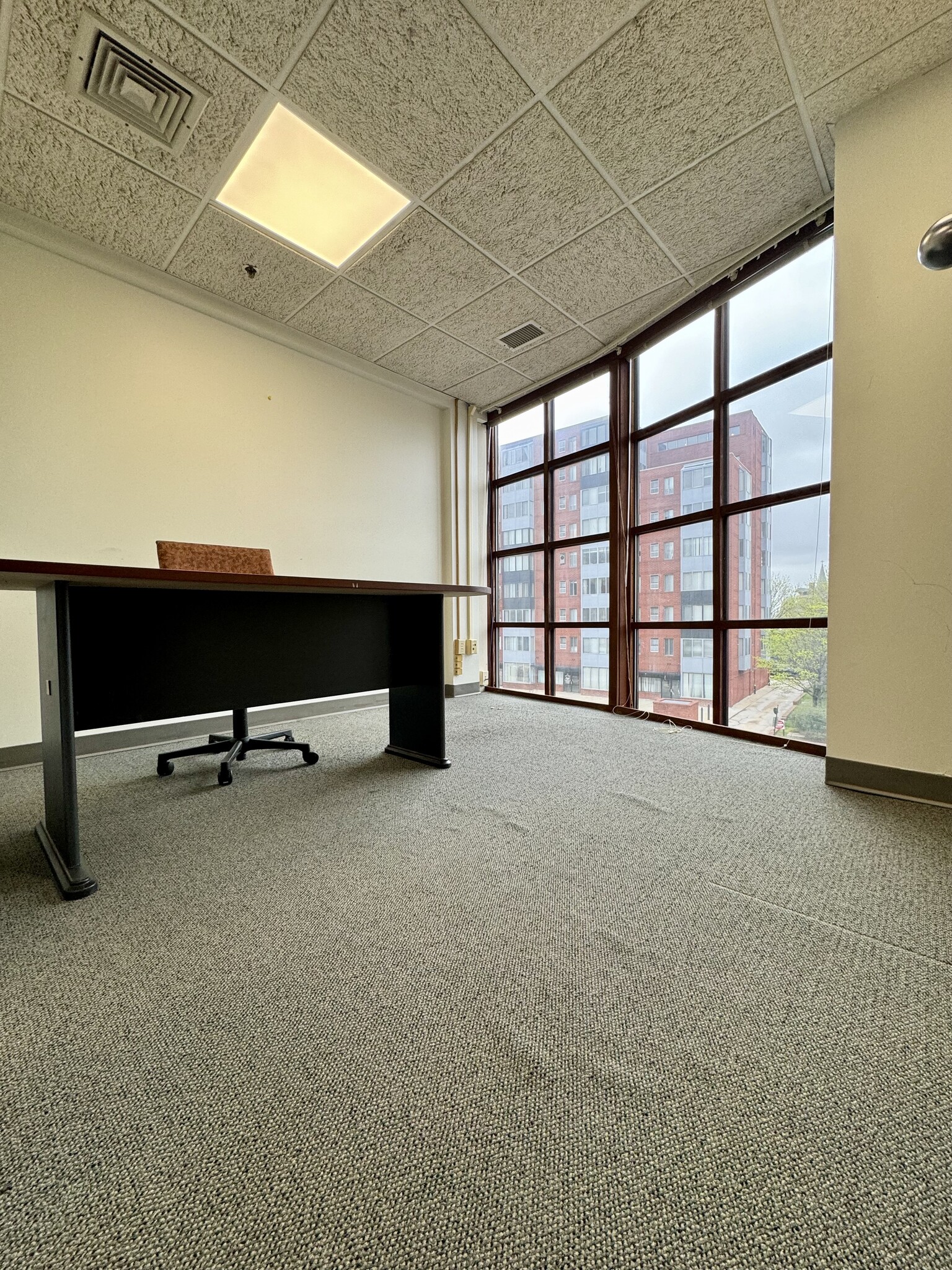 213-221 Main St, Hartford, CT for lease Interior Photo- Image 1 of 1