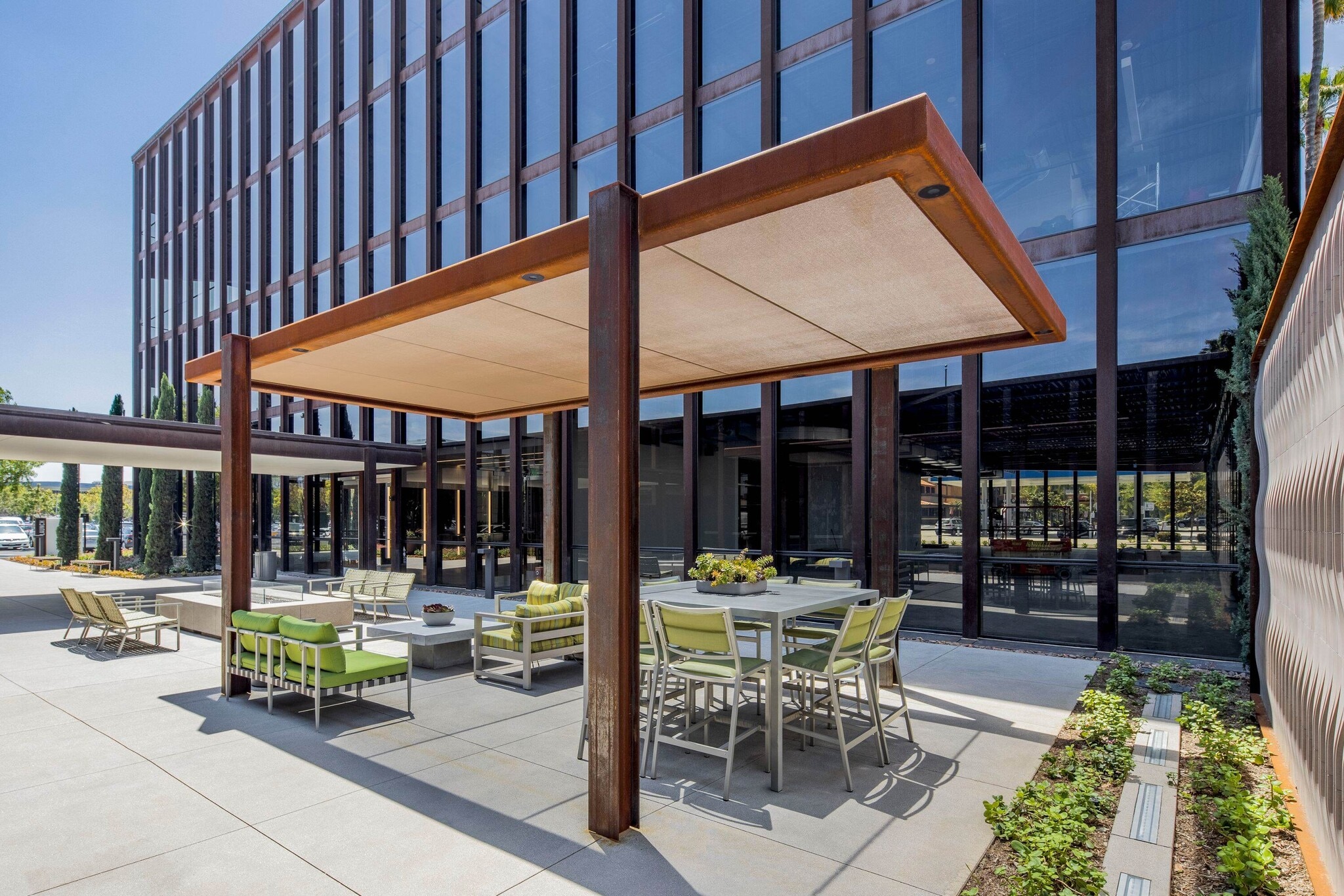 18600 MacArthur Blvd, Irvine, CA for lease Building Photo- Image 1 of 3