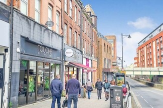 Plus de détails pour 23 Woodcote Rd, Wallington - Commerce de détail à vendre