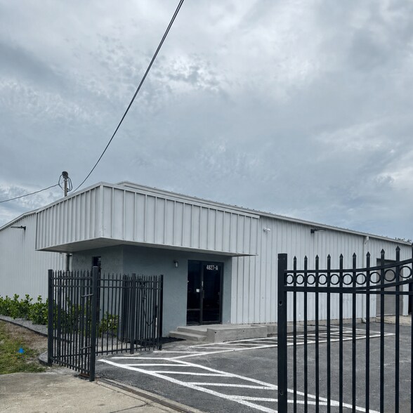 4827 N Lois Ave, Tampa, FL à louer - Photo du bâtiment - Image 2 de 10