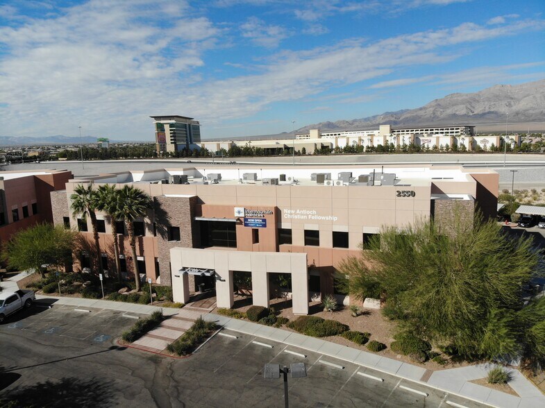 2550 Nature Park Dr, North Las Vegas, NV à louer - Photo du bâtiment - Image 2 de 10