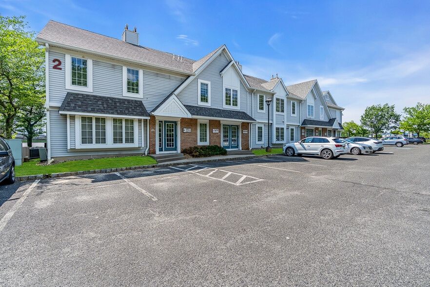 1 Bethany Rd, Hazlet, NJ for lease - Building Photo - Image 3 of 9