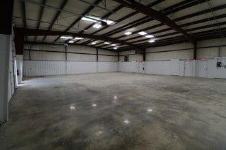 76 Bay Creek Rd, Loganville, GA for lease Interior Photo- Image 1 of 21