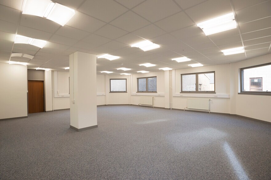 16-18 Bank St, Inverness à louer - Photo du bâtiment - Image 3 de 5