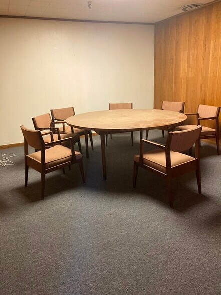 4940 W Lawrence Ave, Chicago, IL for lease - Building Photo - Image 2 of 6