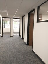 2310 E Ponderosa Dr, Camarillo, CA for lease Building Photo- Image 2 of 5