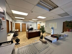 1903 121 Av NE, Edmonton, AB for sale Interior Photo- Image 2 of 4