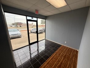 2100 S Great Southwest Pky, Grand Prairie, TX for lease Interior Photo- Image 2 of 7