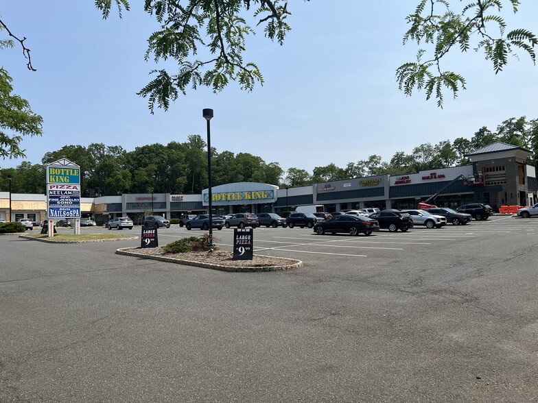 1040 Highway Route 35, Middletown, NJ for sale - Building Photo - Image 1 of 1