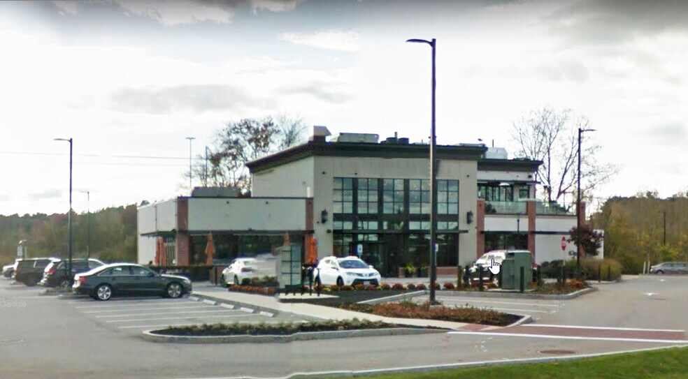 90-92 Middlesex Tpke, Burlington, MA à louer - Photo du bâtiment - Image 3 de 5