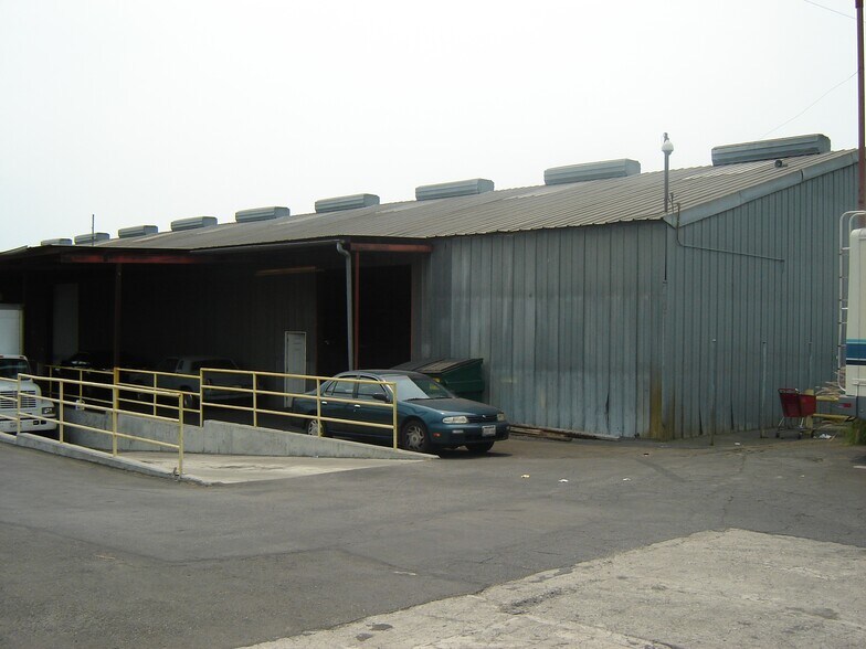 621 W Rosecrans Ave, Gardena, CA à louer - Photo du bâtiment - Image 2 de 12