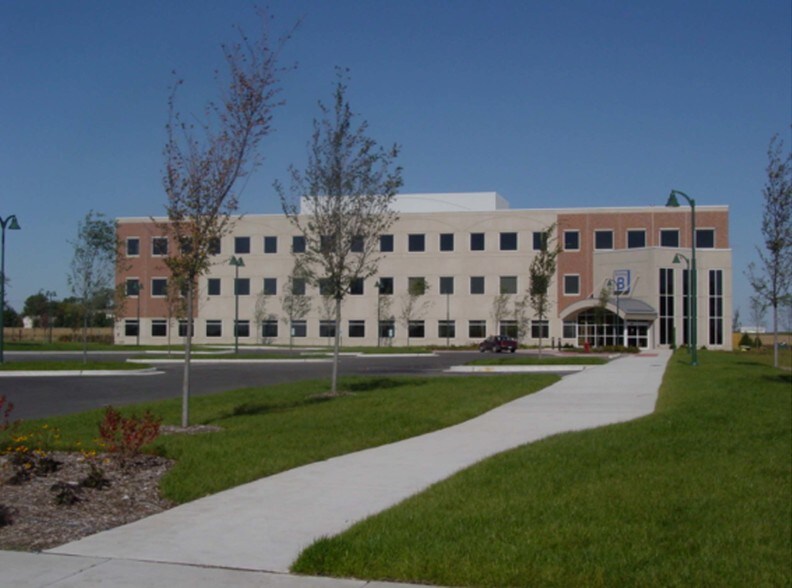 24600 W 127th St, Plainfield, IL à louer - Photo du bâtiment - Image 3 de 16