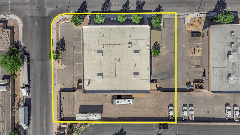 659-671 Cape Horn Dr, Henderson, NV à louer - Photo du bâtiment - Image 2 de 5