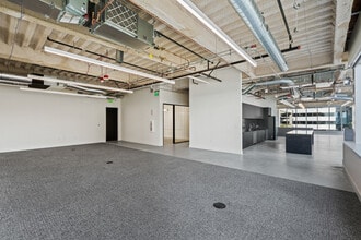 1015 2nd Ave, Seattle, WA à louer Photo intérieure- Image 2 de 12