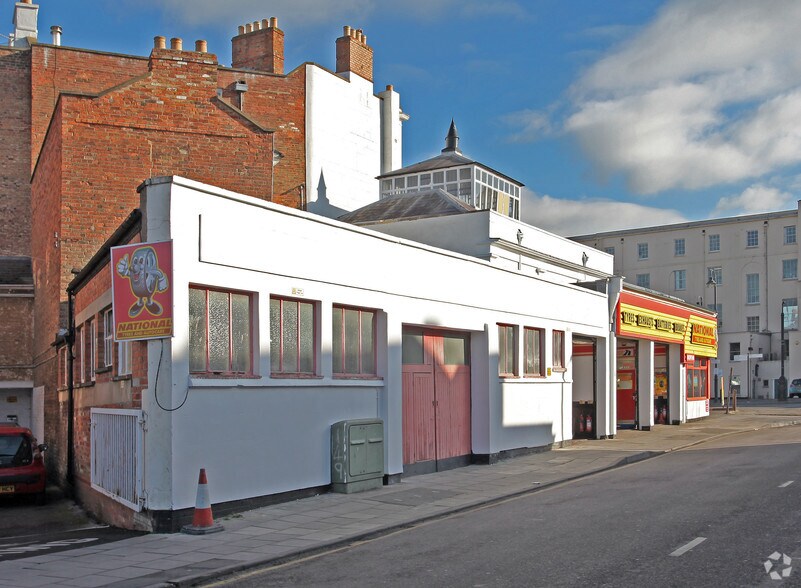 Royal Well Pl, Cheltenham à louer - Photo du bâtiment - Image 2 de 2