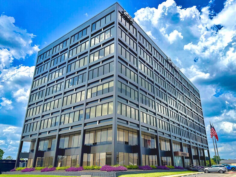 2550 N Loop Fwy W, Houston, TX à louer - Photo du bâtiment - Image 1 de 36